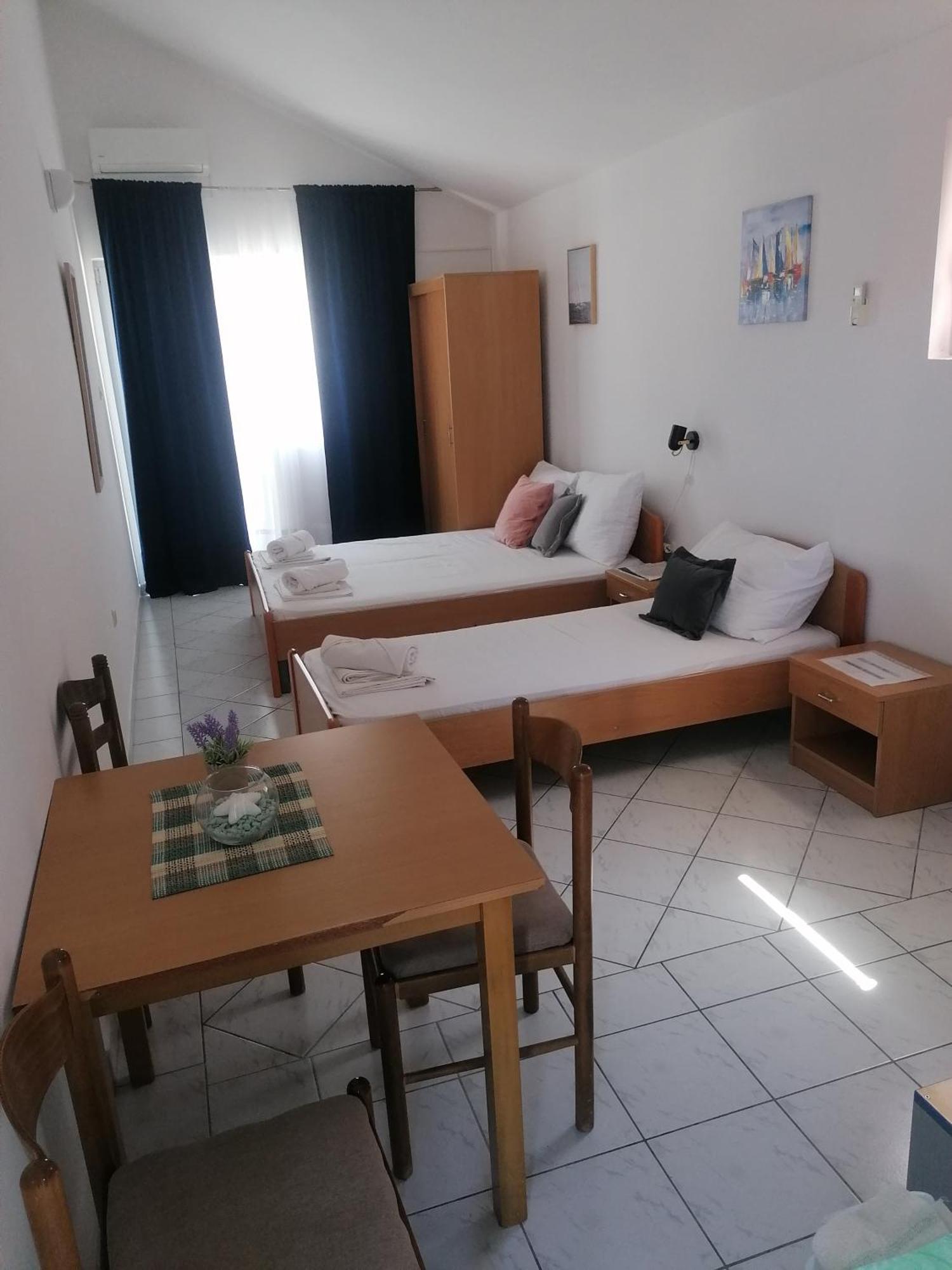 Iva Apartments Podaca Extérieur photo